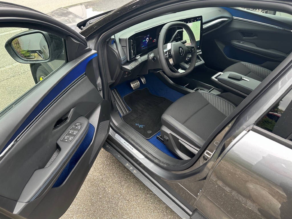 RENAULT Scénic E-Tech esprit Alpine-image-9