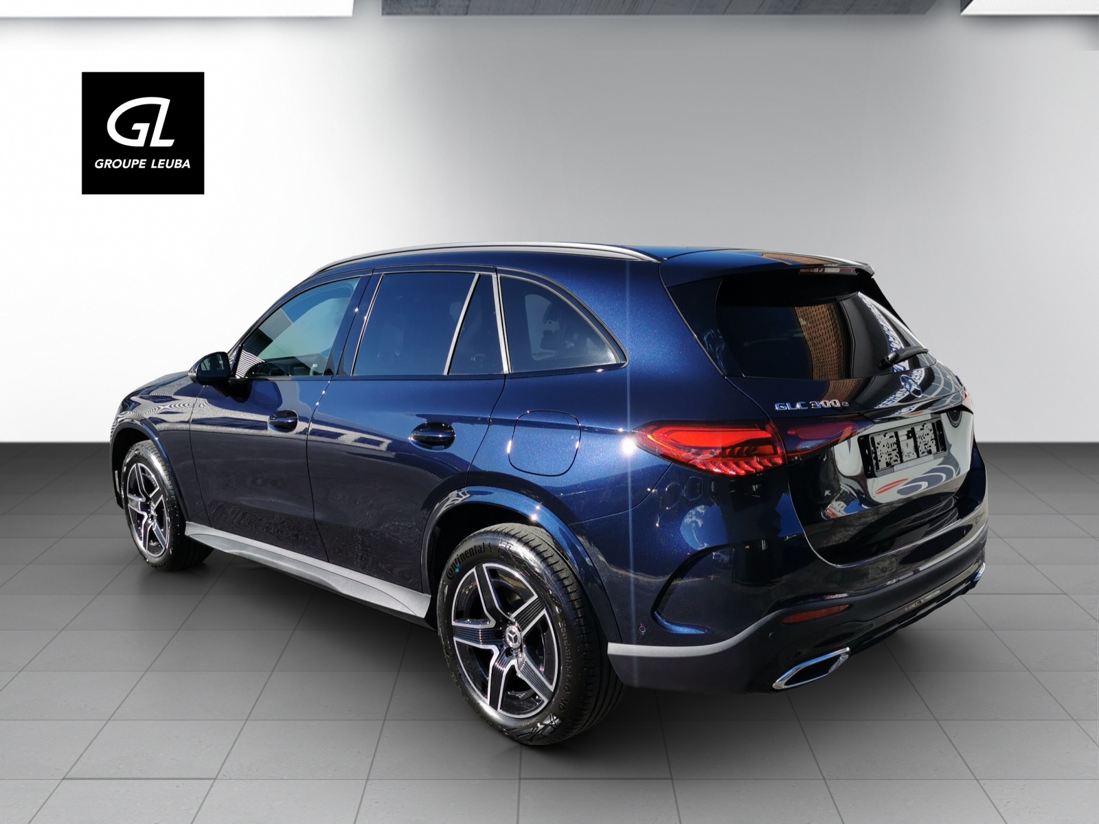 MERCEDES-BENZ GLC 300 e 4M 9G-Tronic-showroom-element-3