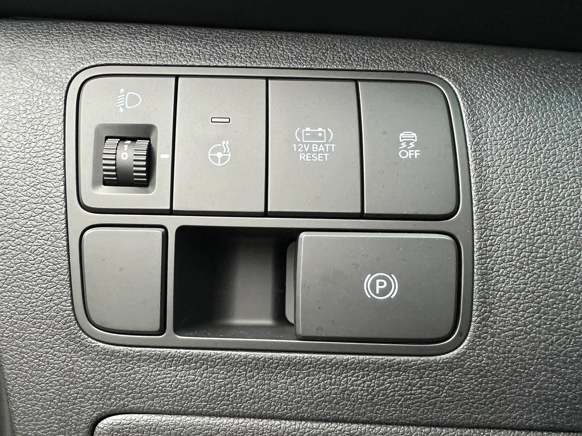 Image HYUNDAI STARIA Staria Wagon 1.6 T-GDi HEV Vertex A