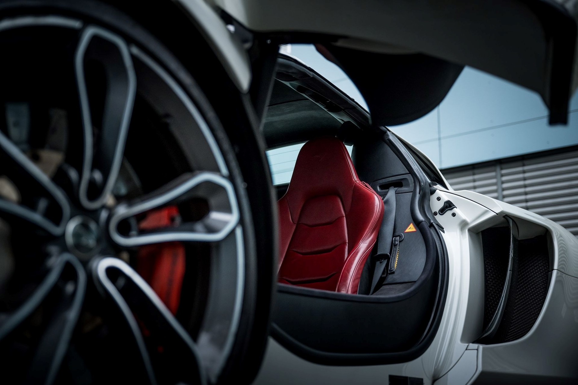 McLAREN MP4-12C Spider 3.8 V8 SSG-image-2