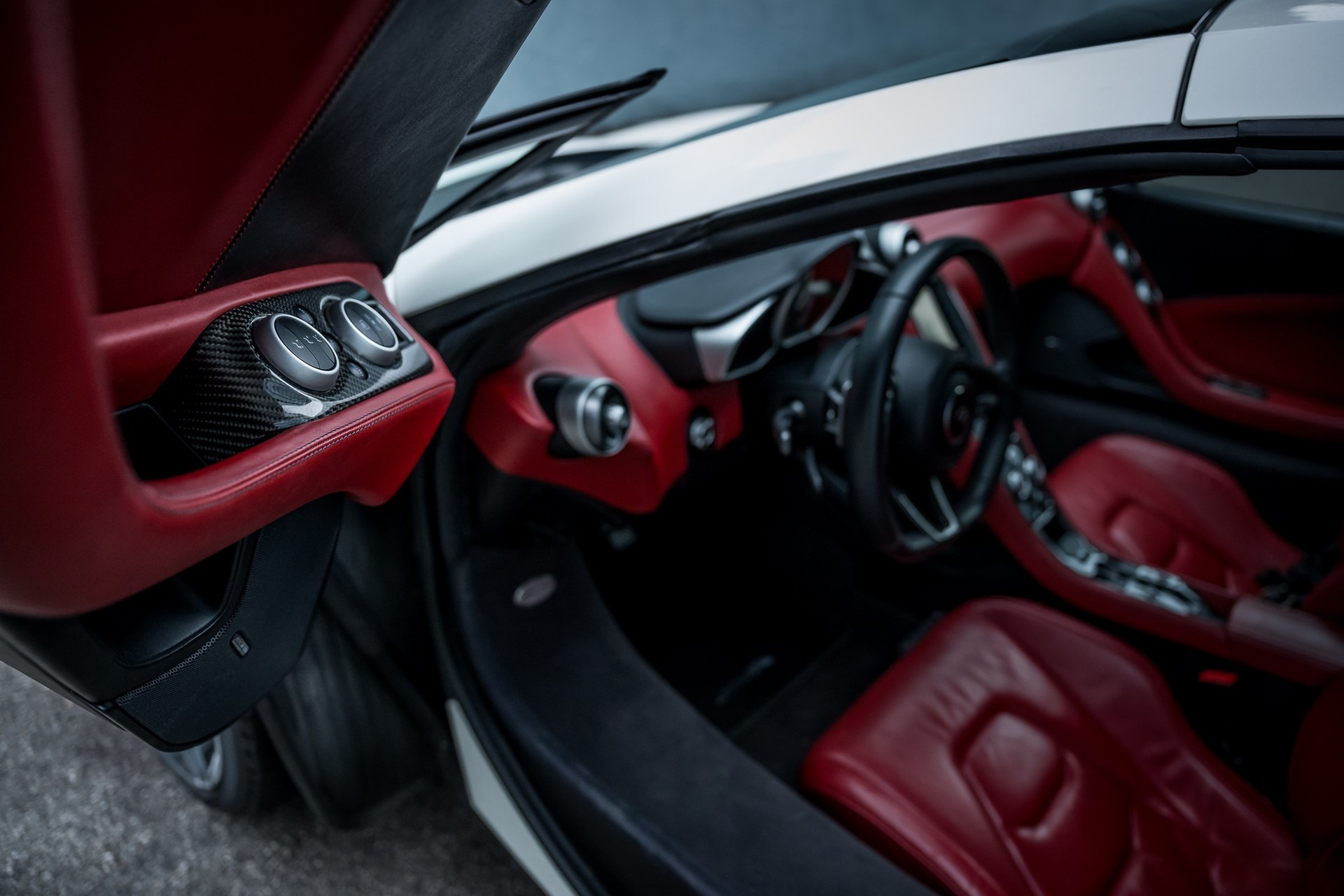 McLAREN MP4-12C Spider 3.8 V8 SSG-image-14