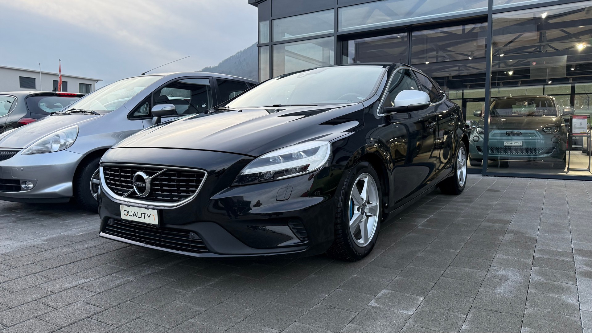 VOLVO V40 D4 Momentum Geartronic