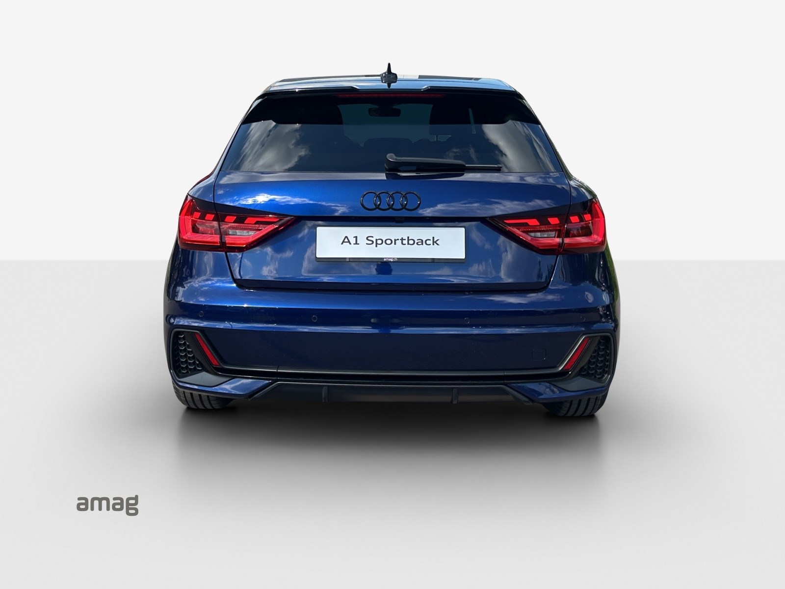 AUDI A1 Sportback 30 TFSI S Line Attraction-showroom-element-3