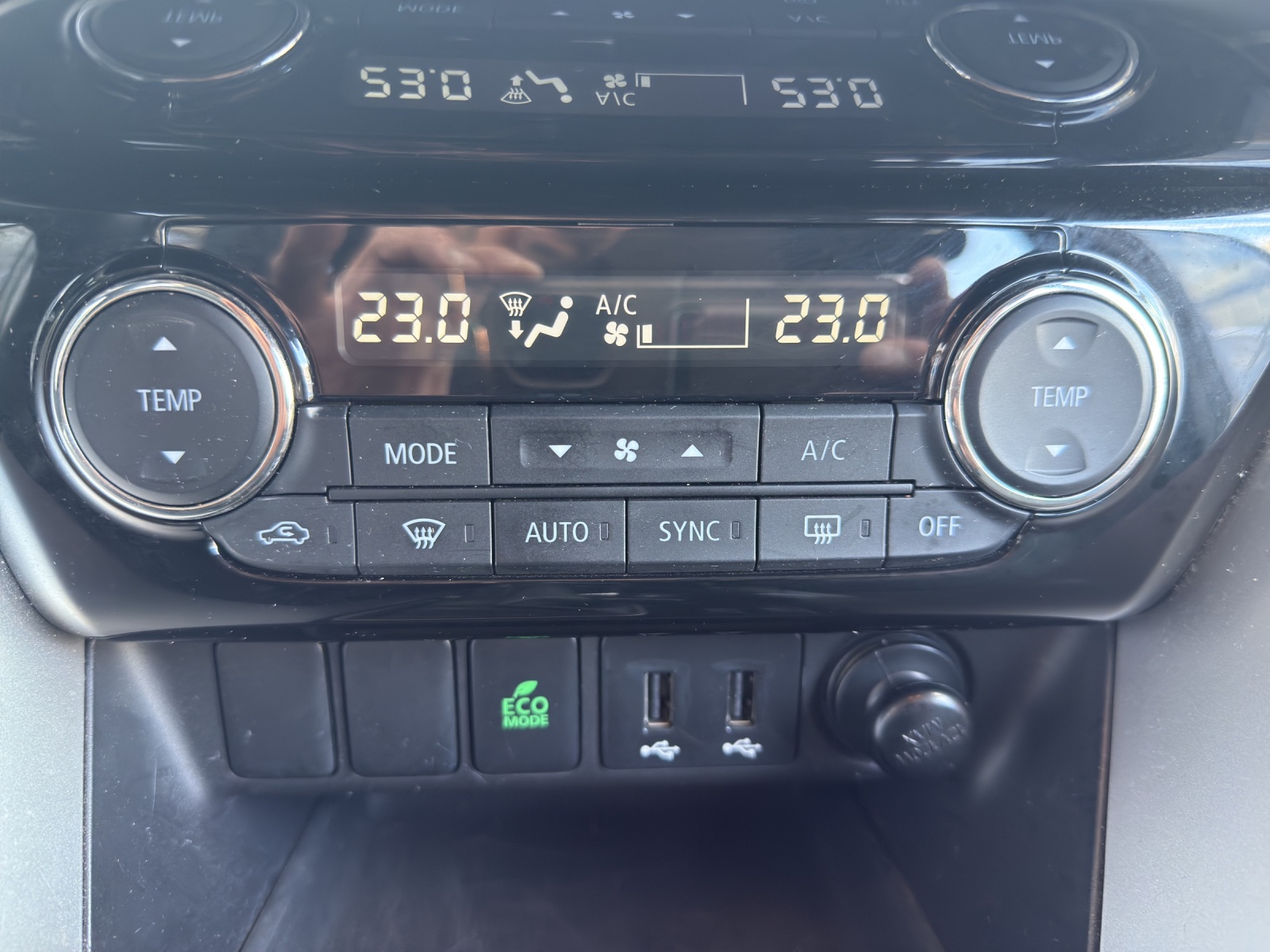 MITSUBISHI Eclipse Cross 1.5 T-Mivec Style2WD-image-22
