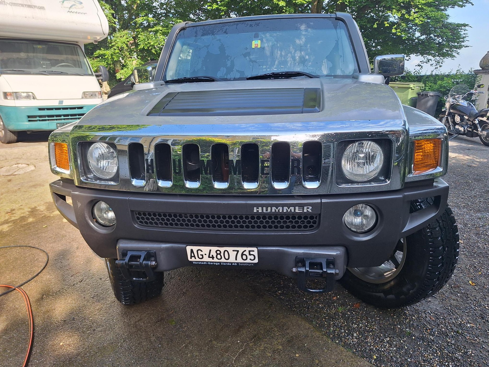 HUMMER H3-image-2