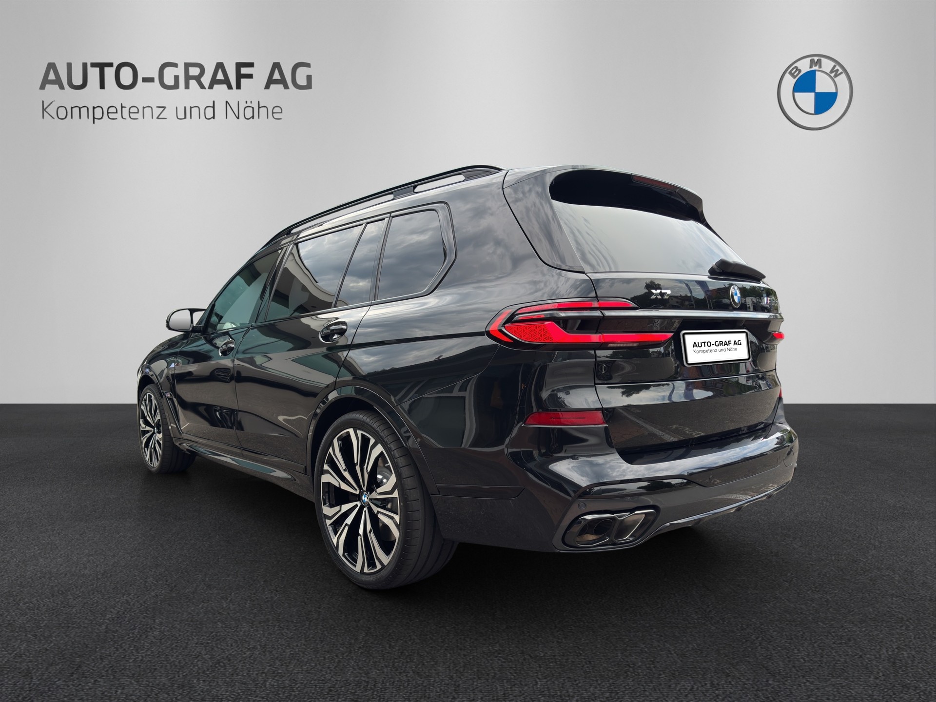 BMW X7 xDrive 48V M60i Steptronic M Sport Pro-showroom-element-2