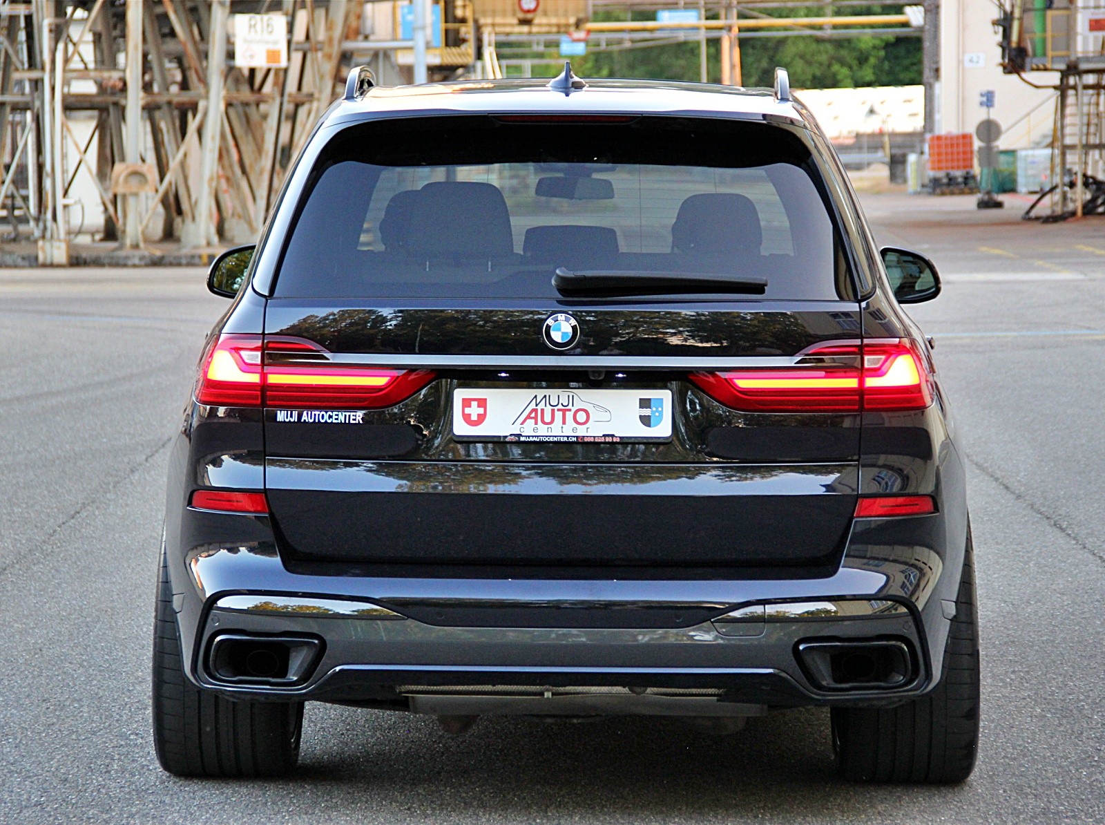 BMW X7 xDrive 48V 40d Steptronic-showroom-element-3