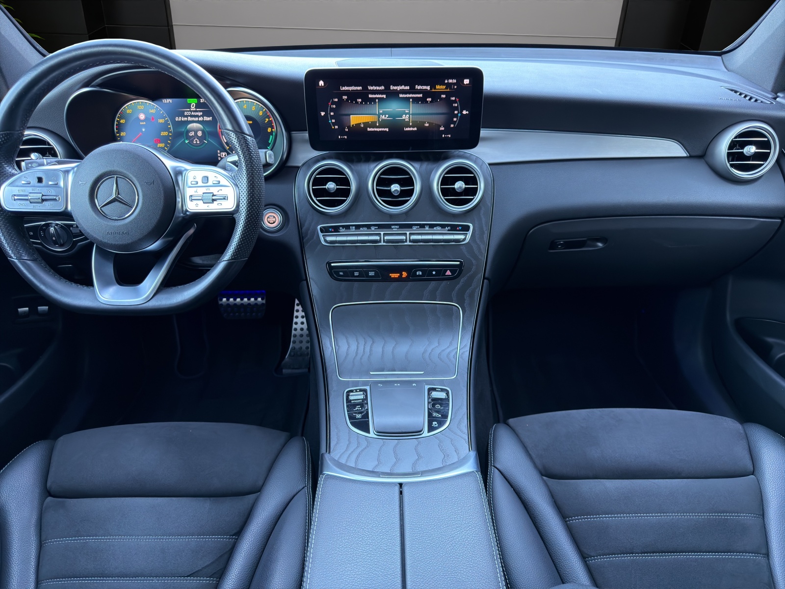Image MERCEDES-BENZ GLC-300 GLC Coupé 300 e AMG Line Plus 9G-Tronic
