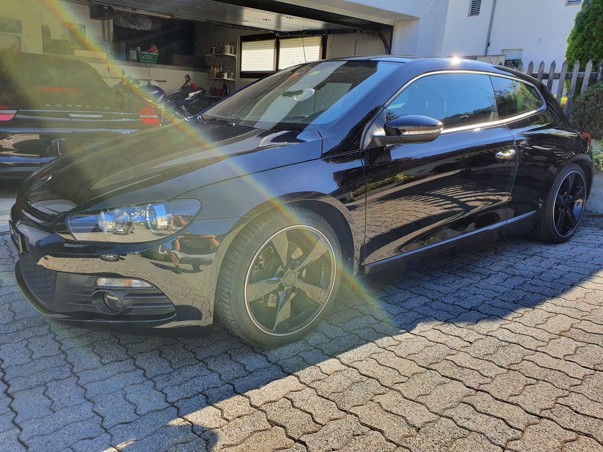 VW Scirocco 2.0 TSI DSG-image-0