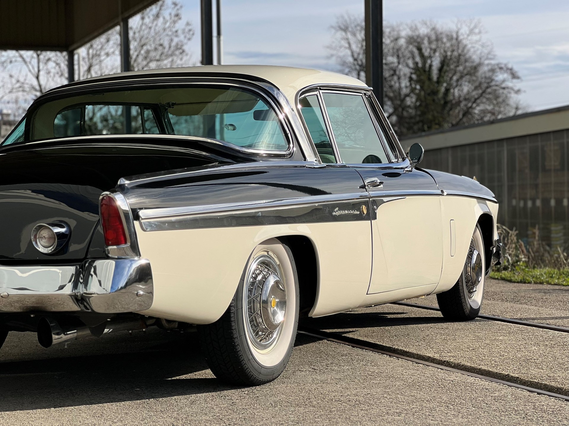 STUDEBAKER Speedster President-image-18