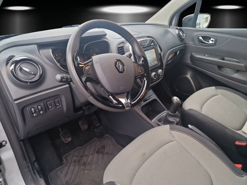 RENAULT Captur 0.9 TCe Dynamique S/S-image-8