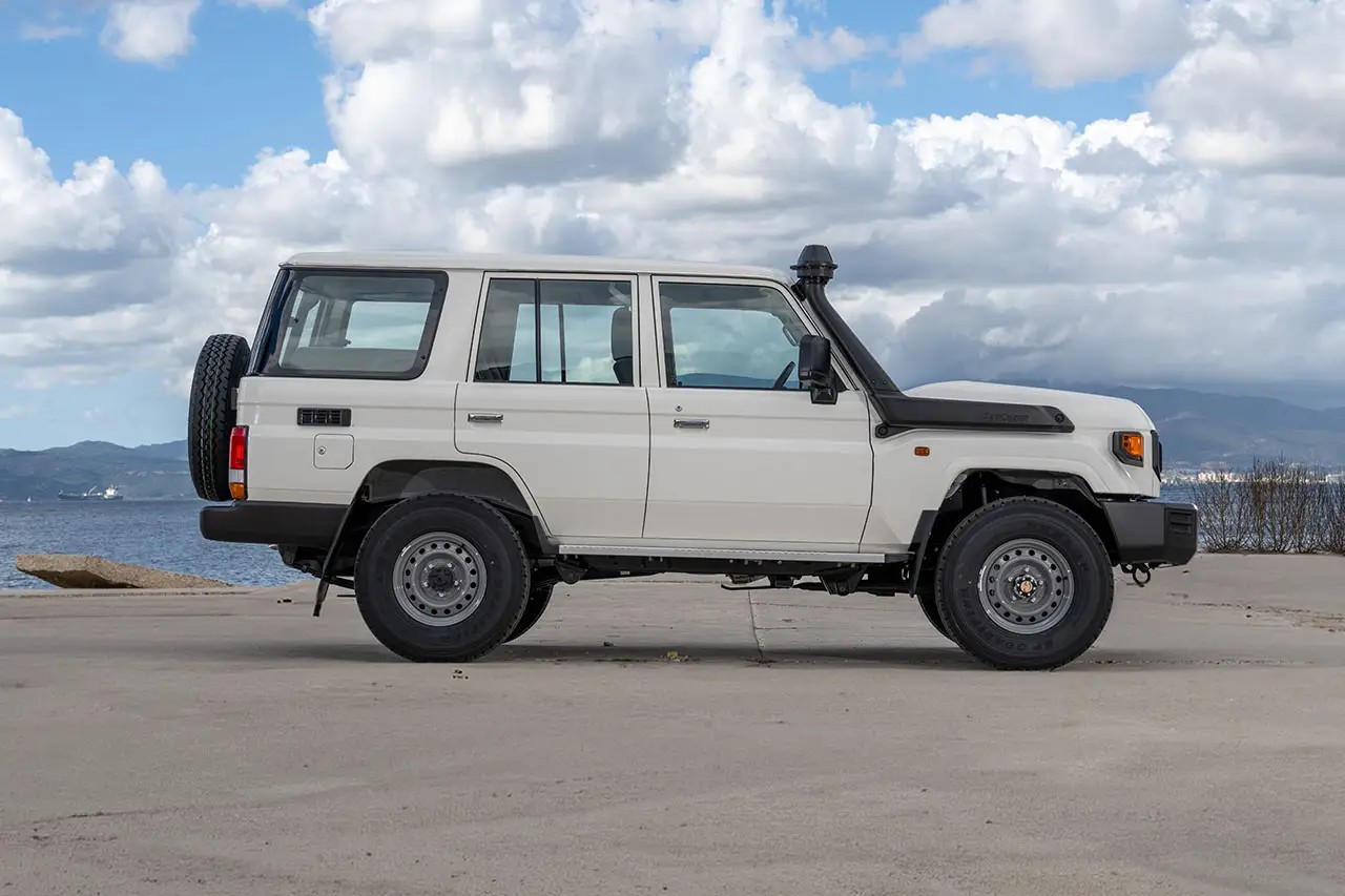 Toyota Land Cruiser Grj78