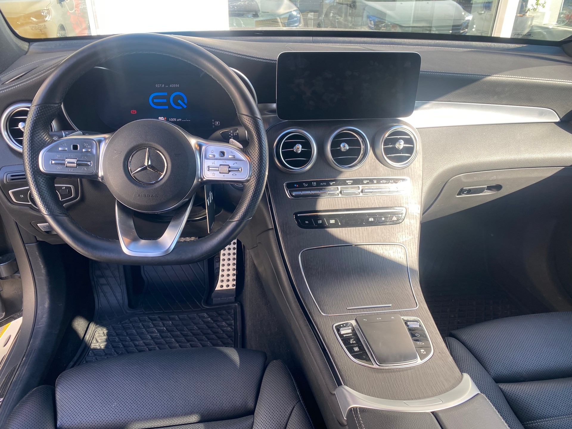 MERCEDES-BENZ GLC 300 de AMG Line 4Matic 9G-Tronic-image-10