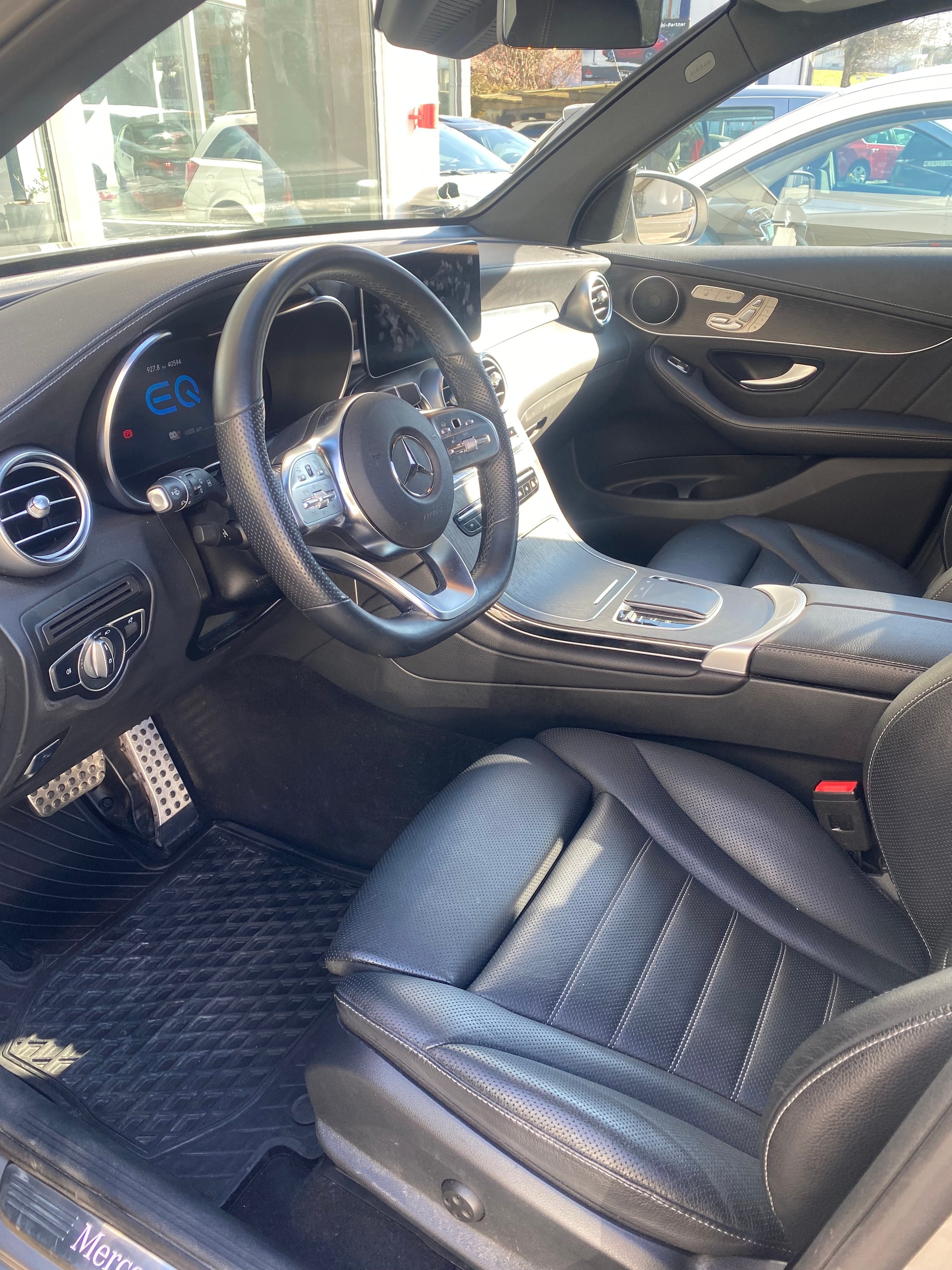 MERCEDES-BENZ GLC 300 de AMG Line 4Matic 9G-Tronic-image-13