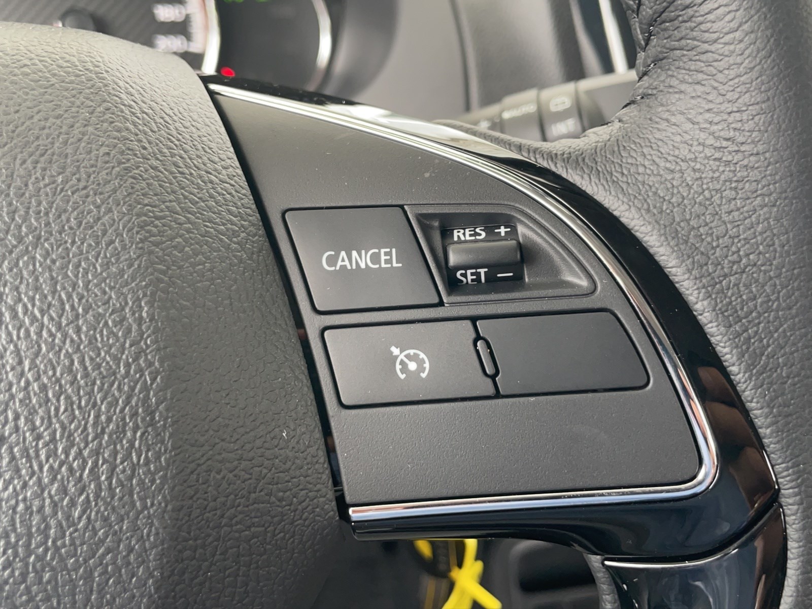 MITSUBISHI Space Star 1.2 MIVEC Invite-image-11