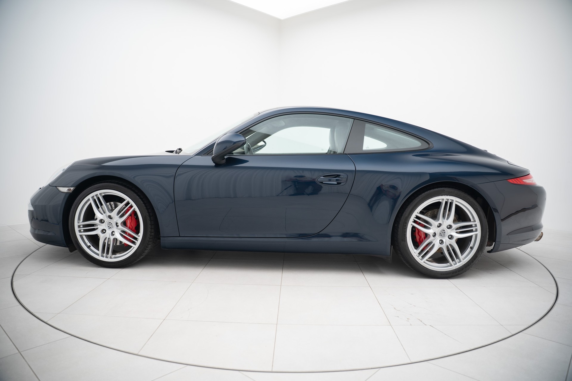PORSCHE 911 Carrera S PDK-showroom-element-1