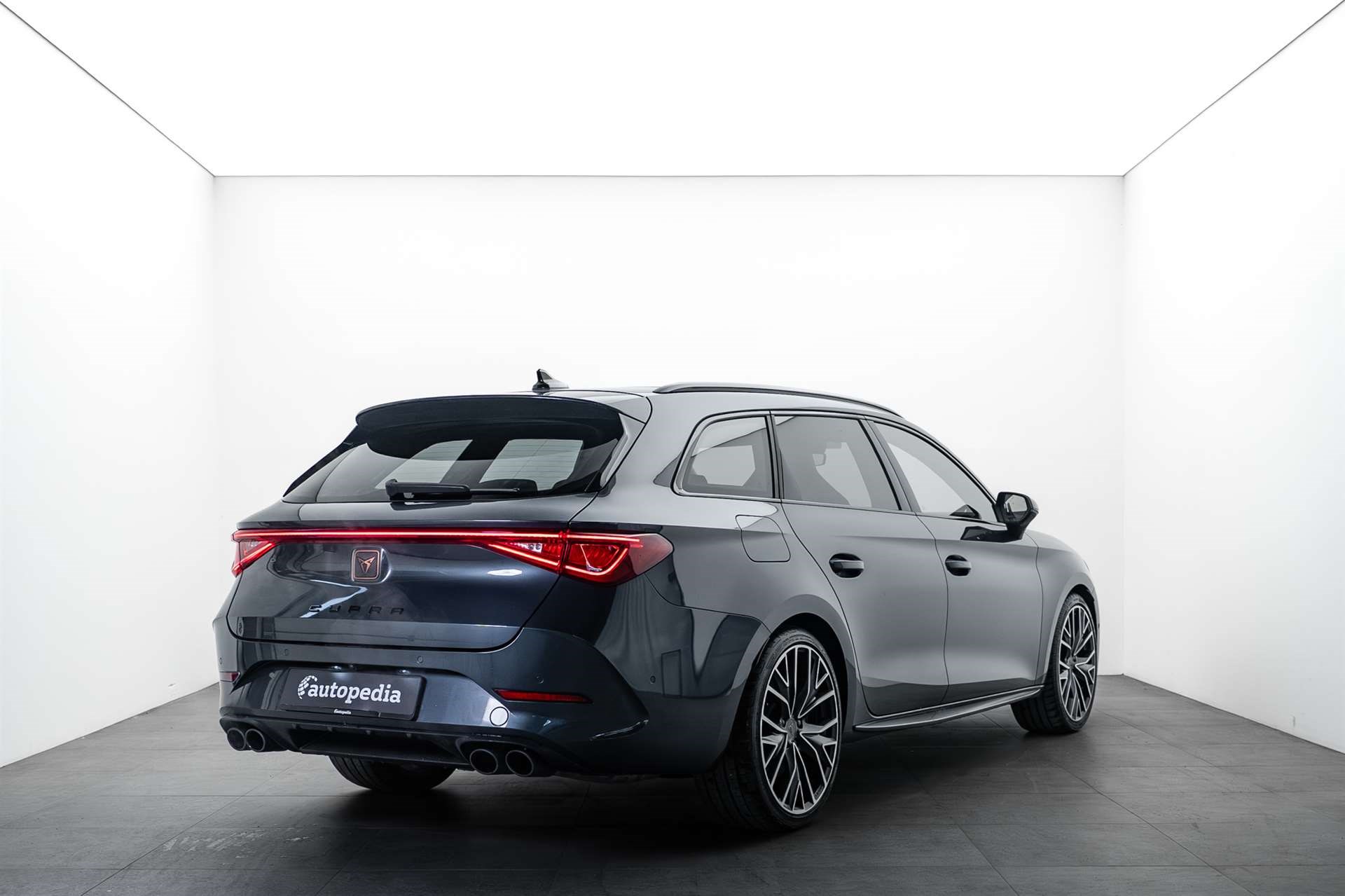 CUPRA LEON ST 2.0 TSI 310PS VZ DSG 4Drive-image-2