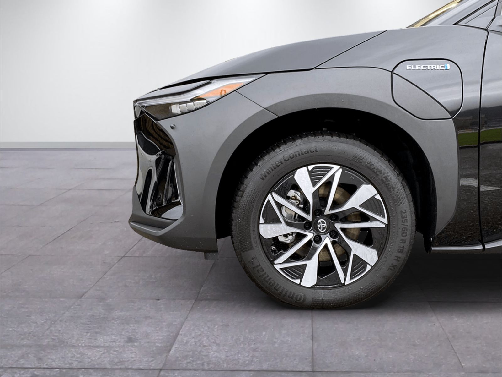 TOYOTA bZ4X 6.6 kw OBC Style AWD-showroom-element-2