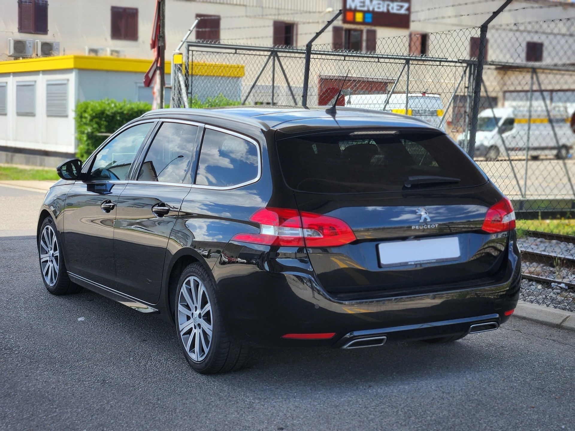 PEUGEOT 308 SW 1.6 eTHP GT-showroom-element-3