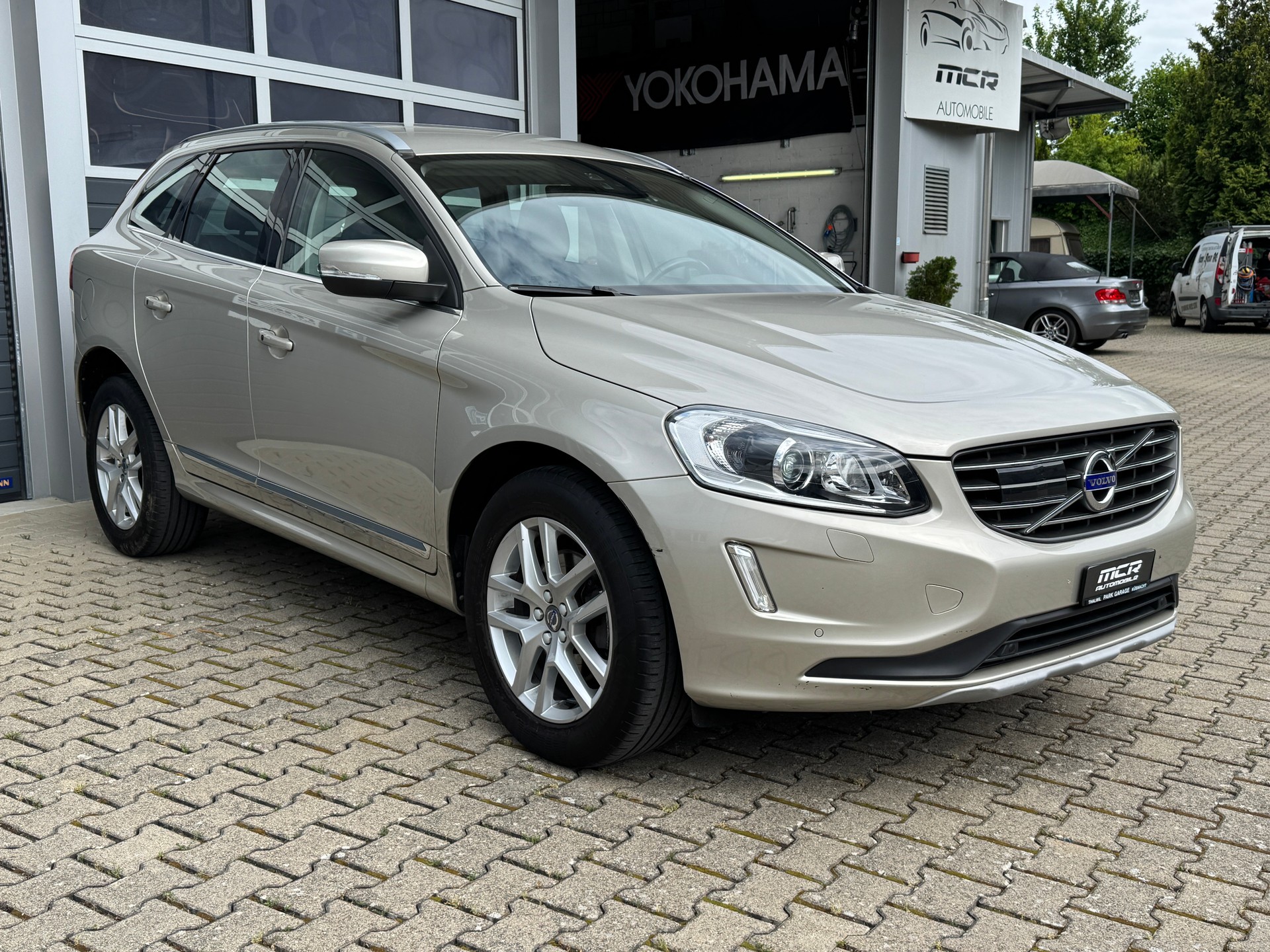 VOLVO XC60 D4 AWD Summum Geartronic