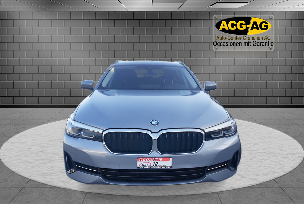 BMW 520d xDrive 48V Touring Steptronic ** Leder ** Gr.Navi ** Parkhilfe v+h ** RF-Kamera 360° **-showroom-element-1