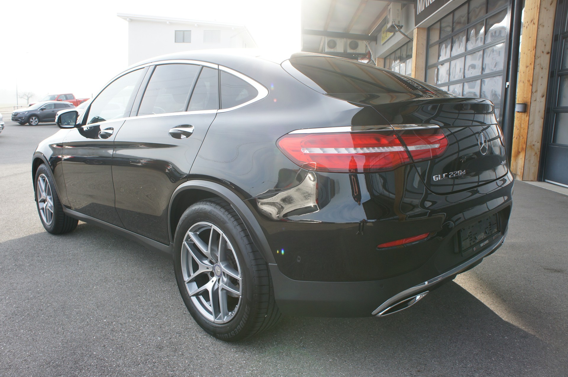 MERCEDES-BENZ GLC Coupé 220 d AMG Line 4Matic 9G-Tronic-showroom-element-2
