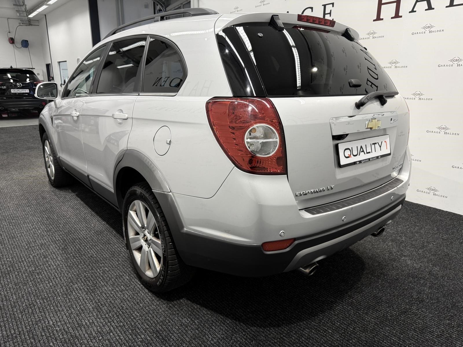 CHEVROLET Captiva 2.0 VCDi LT 4WD-showroom-element-3