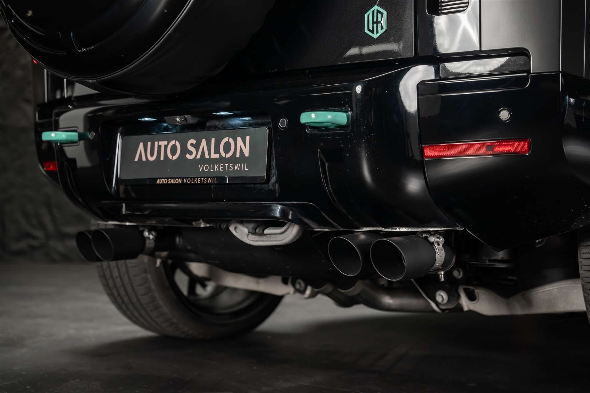 LAND ROVER Defender 110 525 V8 5.0 AT8 *URBAN* Tiffany Edition*-image-19