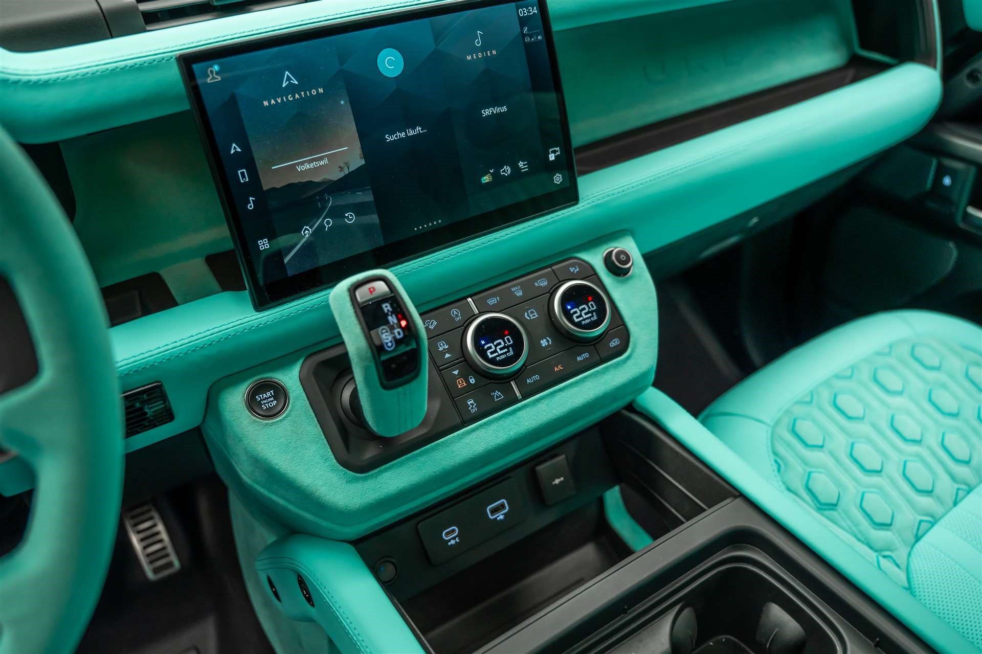 LAND ROVER Defender 110 525 V8 5.0 AT8 *URBAN* Tiffany Edition*-image-27