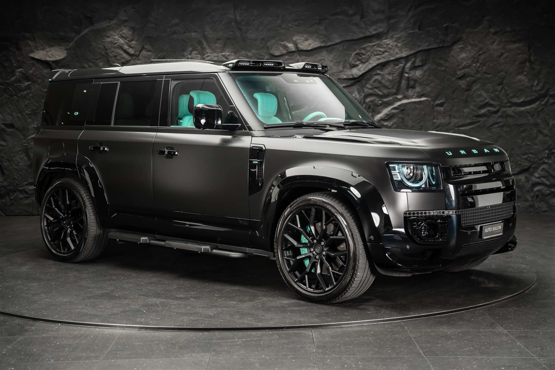 LAND ROVER Defender 110 525 V8 5.0 AT8 *URBAN* Tiffany Edition*-image-5