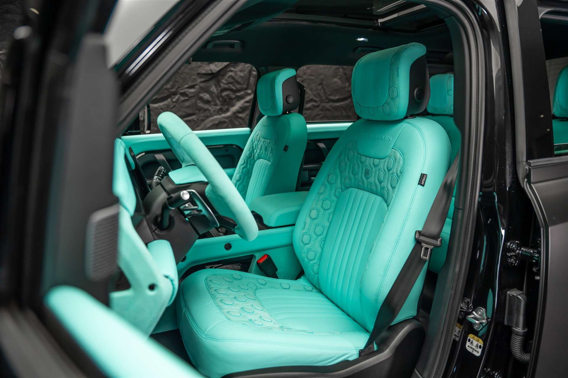 LAND ROVER Defender 110 525 V8 5.0 AT8 *URBAN* Tiffany Edition*-image-8