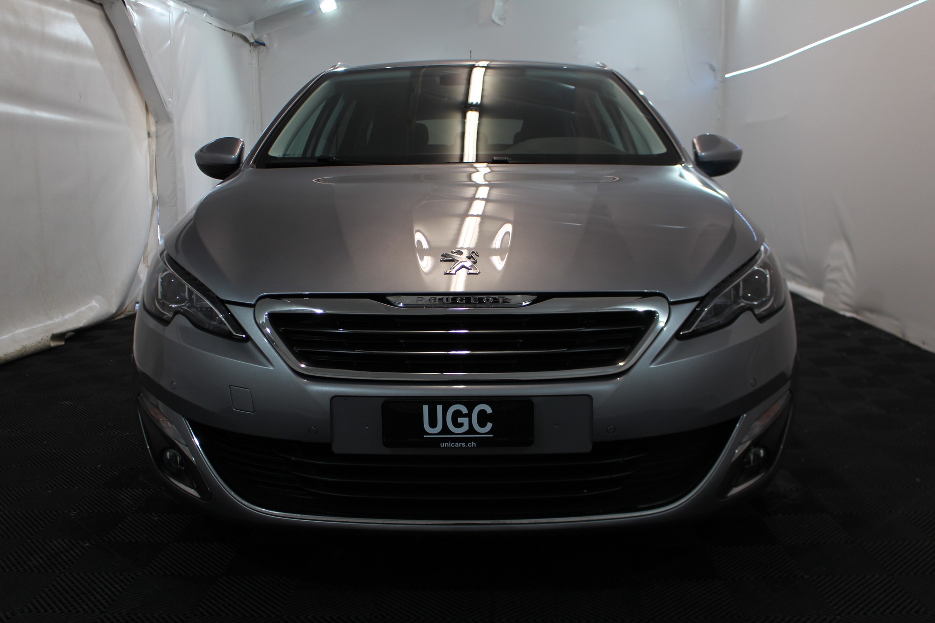 PEUGEOT 308 SW 1.2 THP Allure Automatic-showroom-element-1