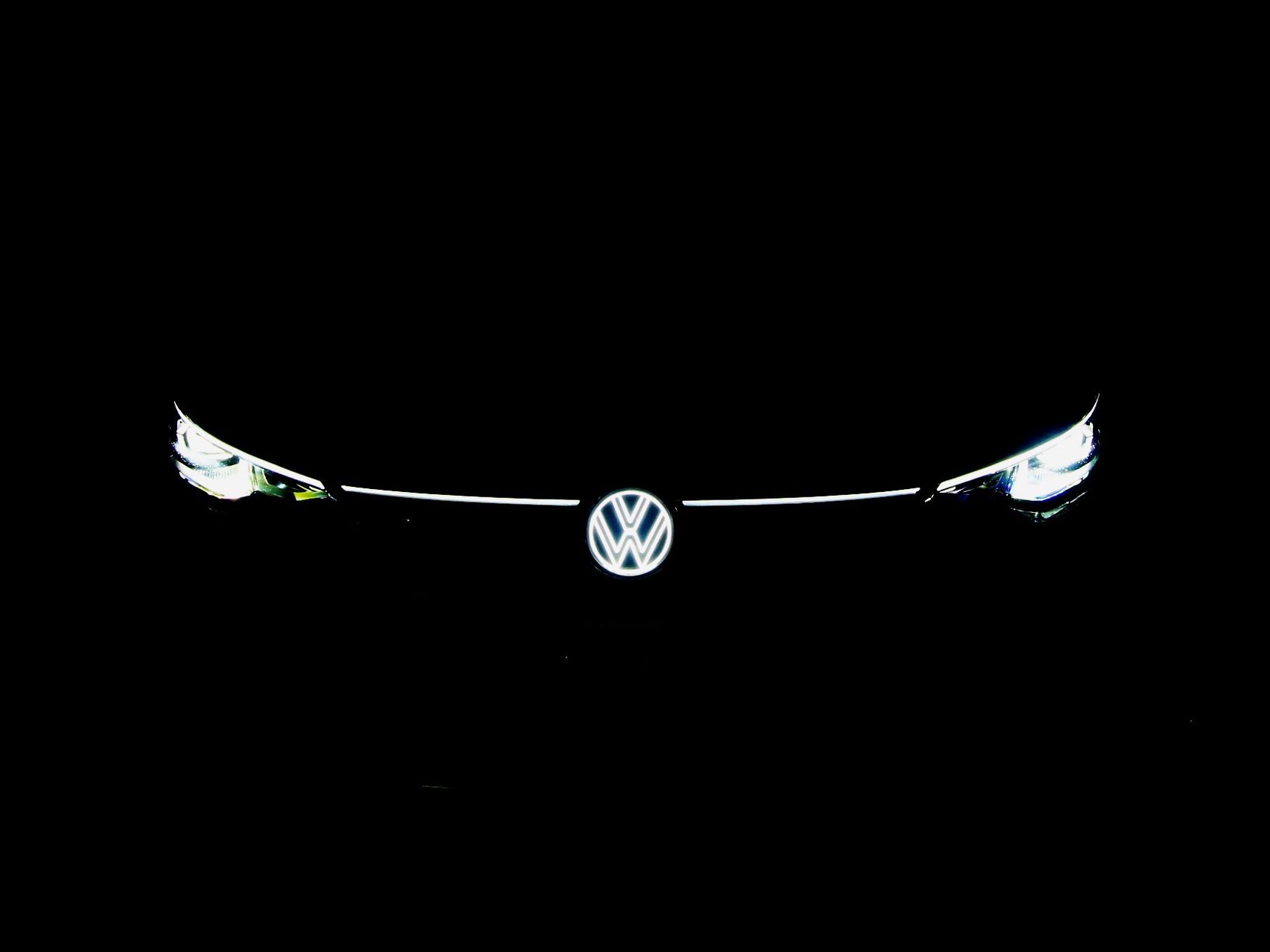 VW GOLF 1.5 eTSI R-Line DSG