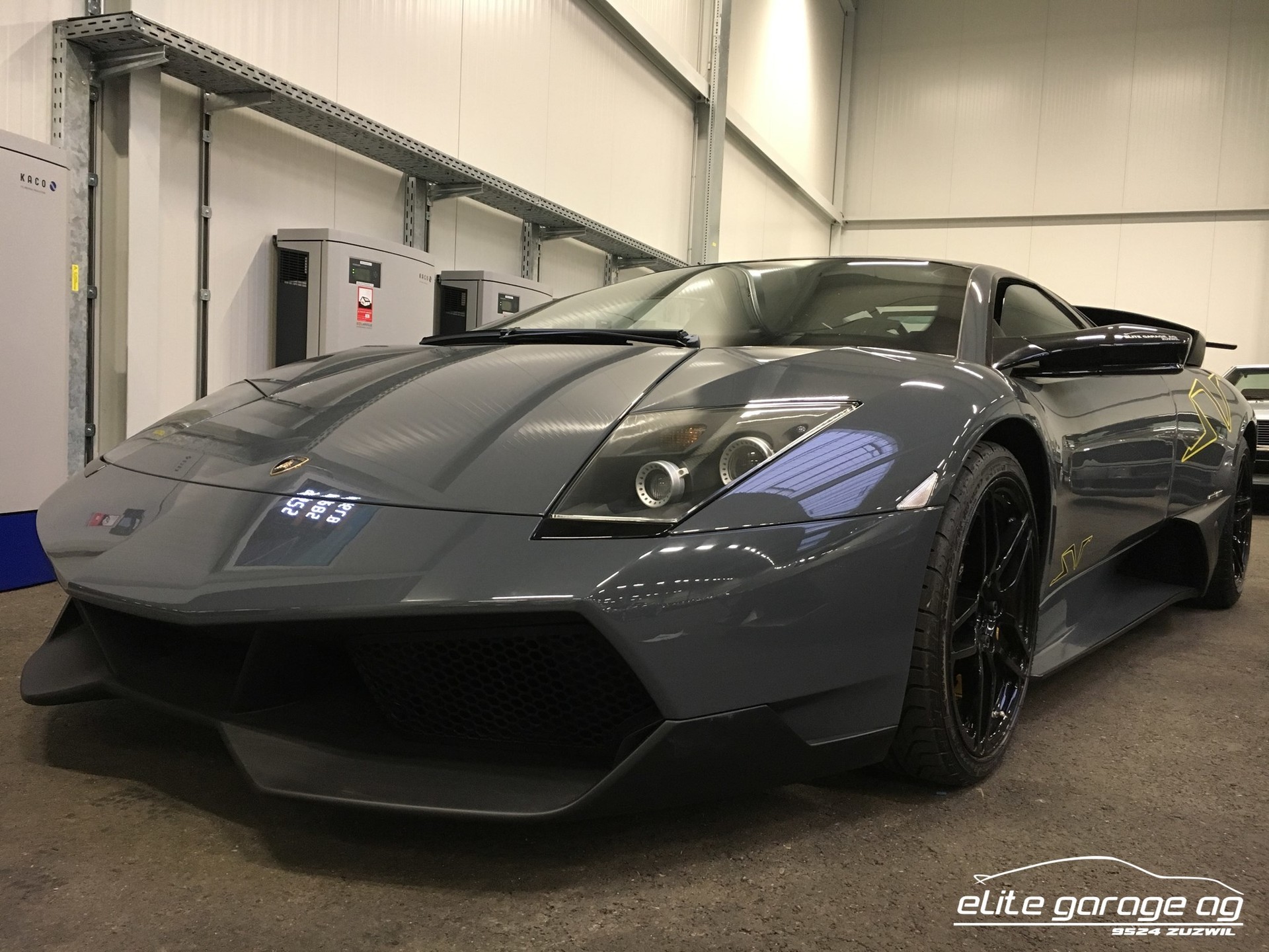 LAMBORGHINI Murciélago LP670-4 SV Cpé-image-3