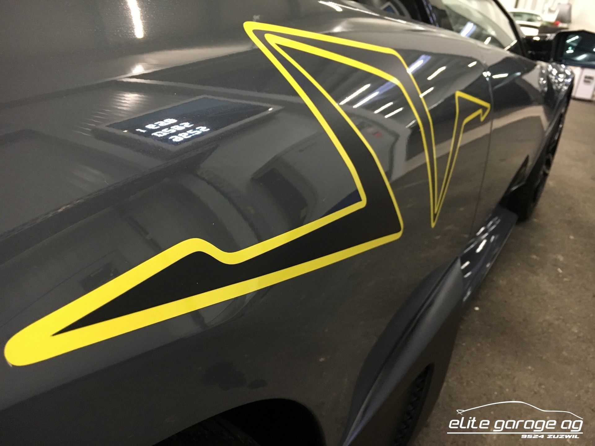 LAMBORGHINI Murciélago LP670-4 SV Cpé-image-11