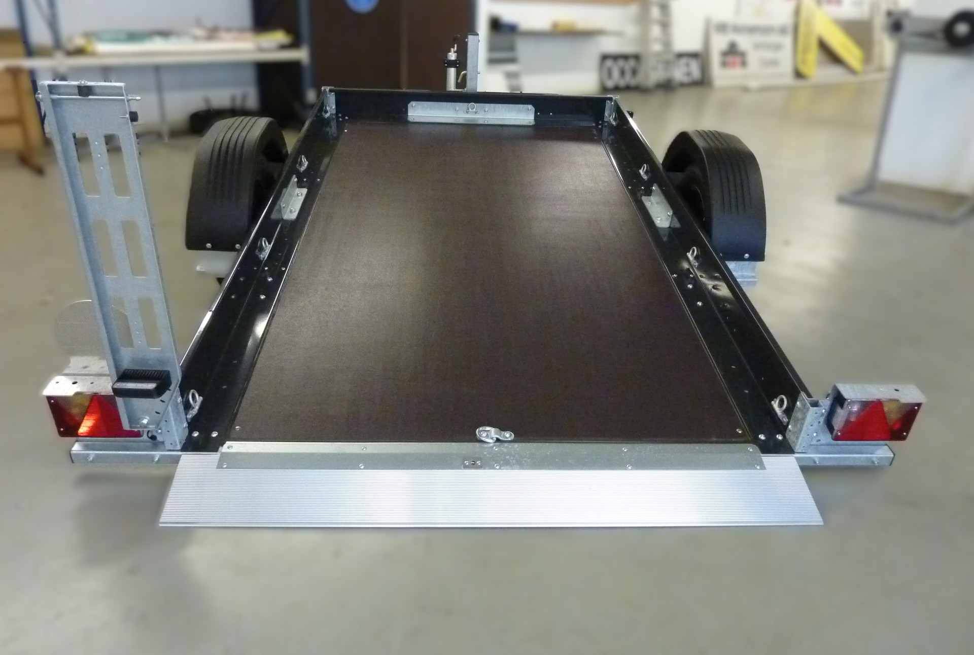 UNSINN UA 2615-7-13 Motorradanhänger MFK-befreit-showroom-element-1