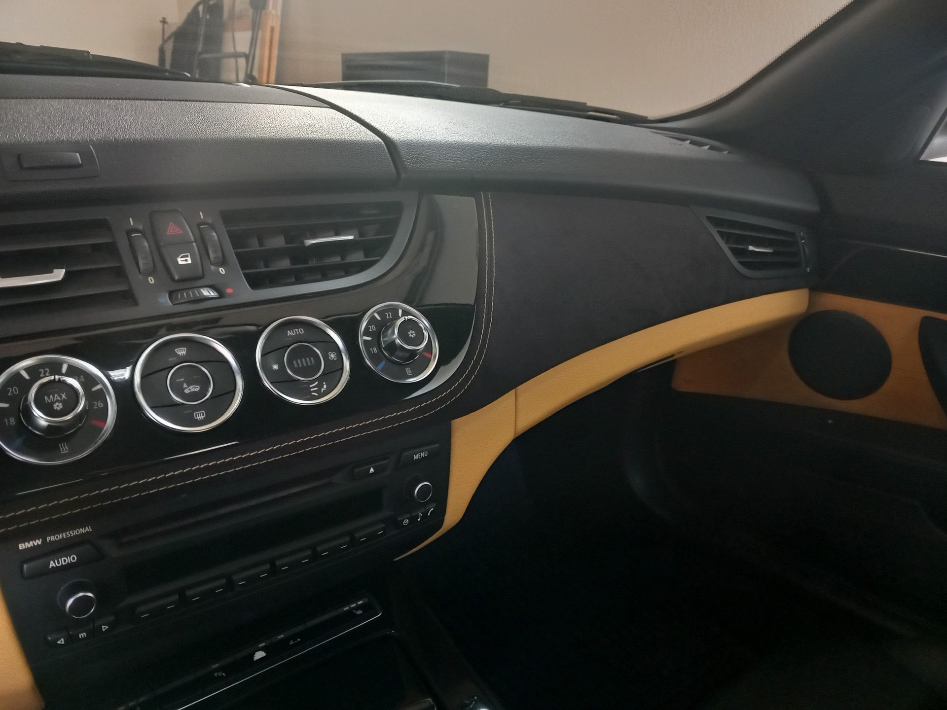 BMW Z4 sDrive23i-image-2