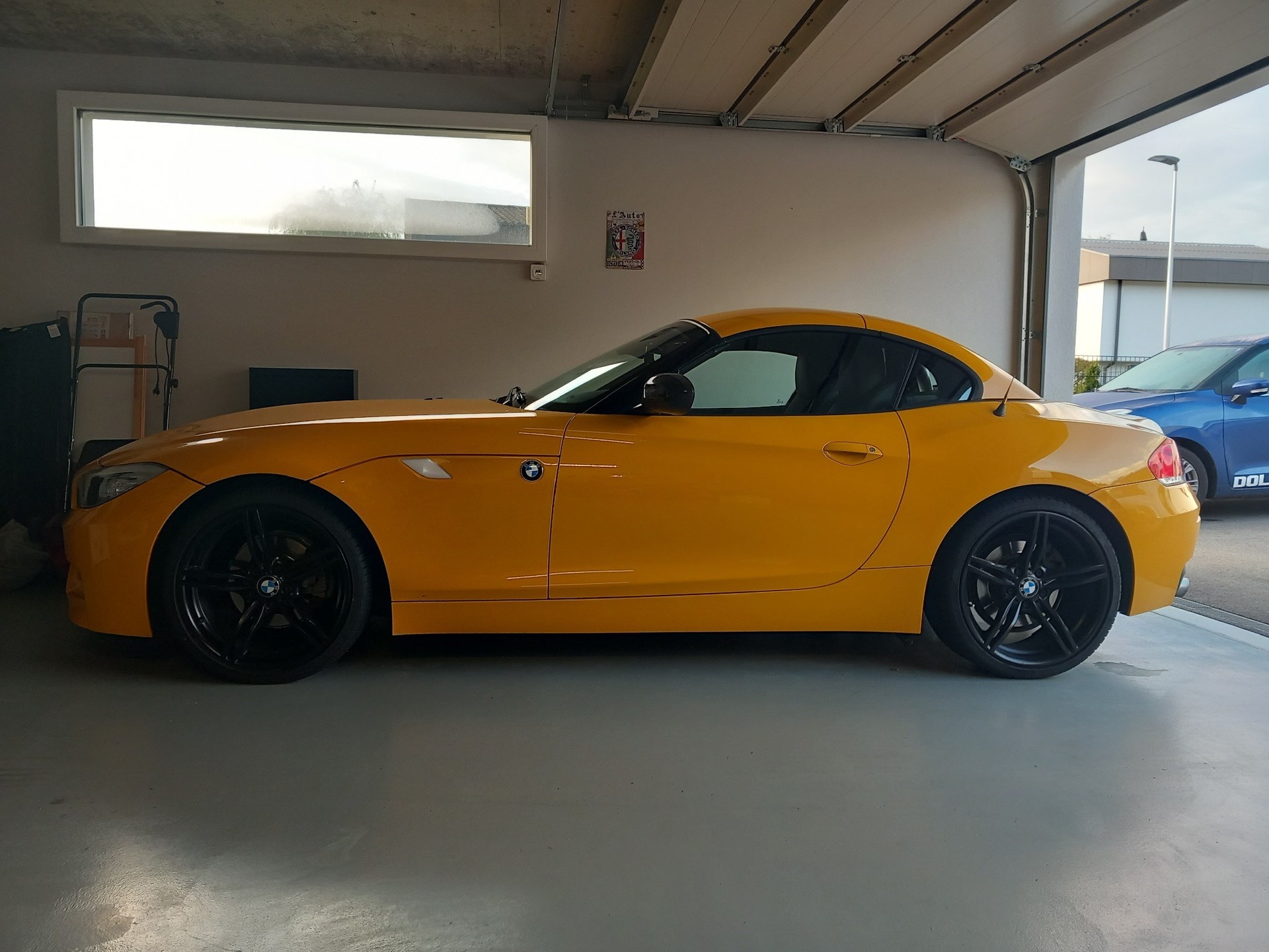 BMW Z4 sDrive23i-image-3