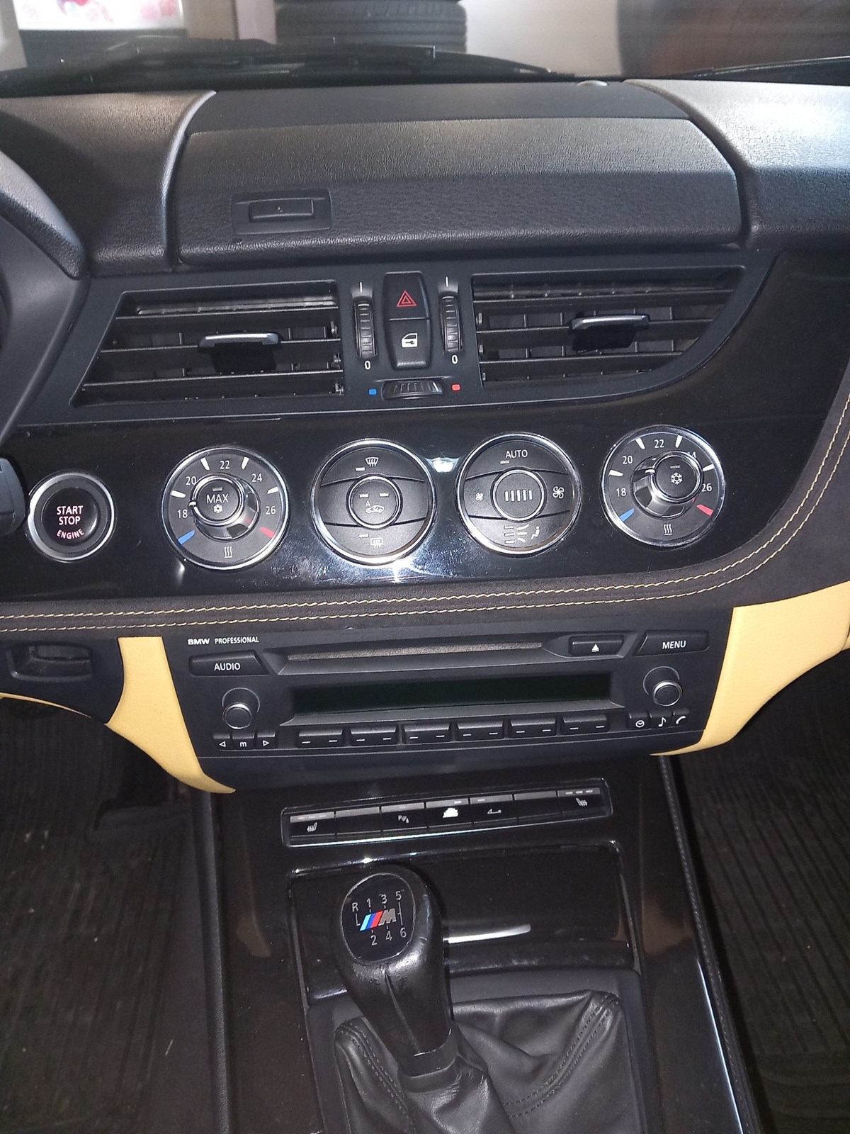BMW Z4 sDrive23i-image-7