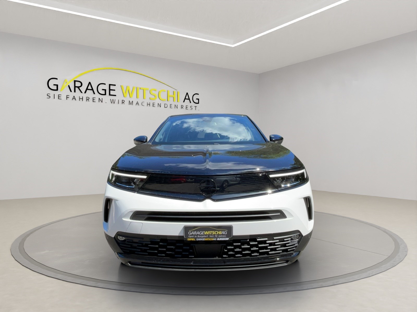 OPEL Mokka-e Team Suisse Edition-showroom-element-1
