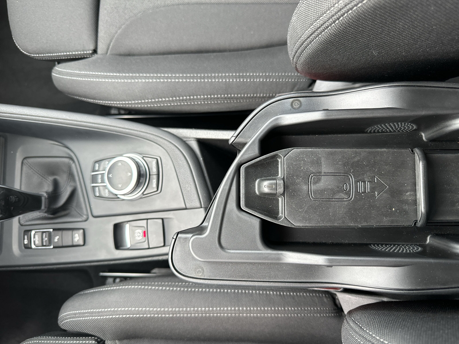 BMW X1 xDrive 20i Steptronic-image-20