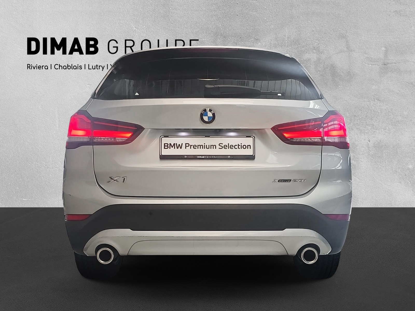 BMW X1 xDrive 20i Steptronic-showroom-element-3