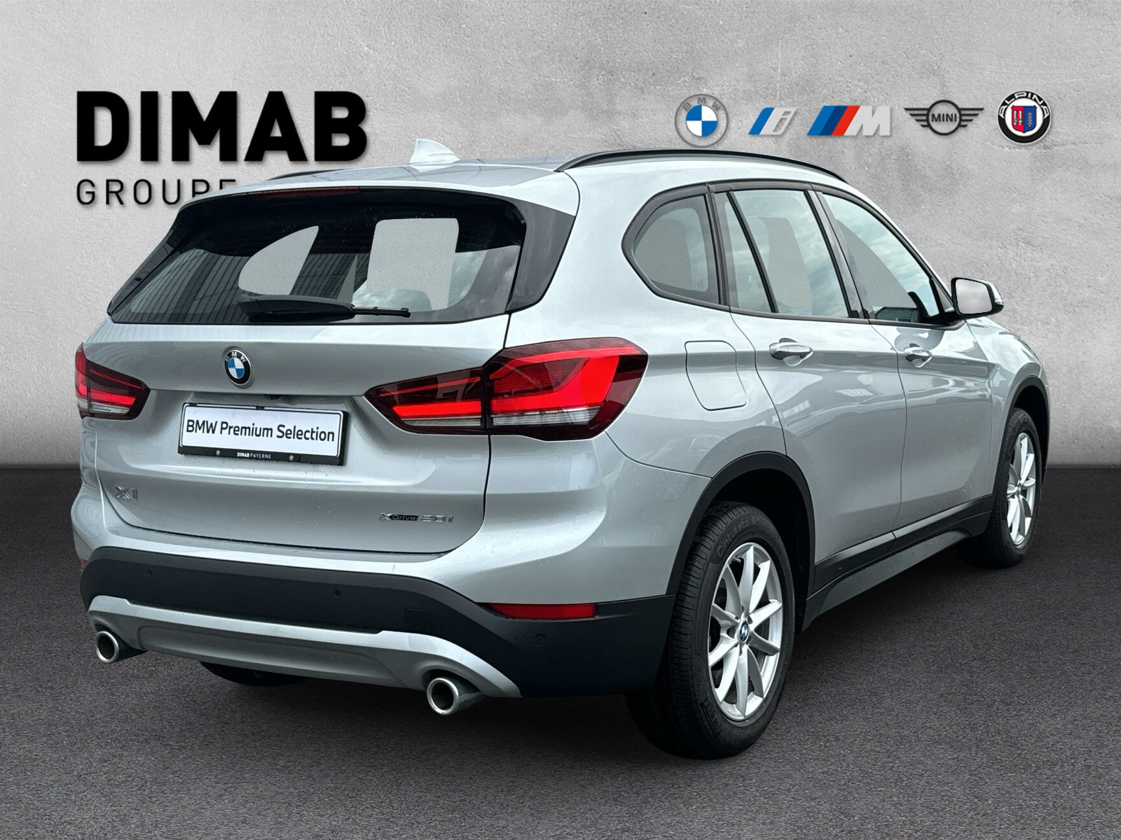 BMW X1 xDrive 20i Steptronic-image-4