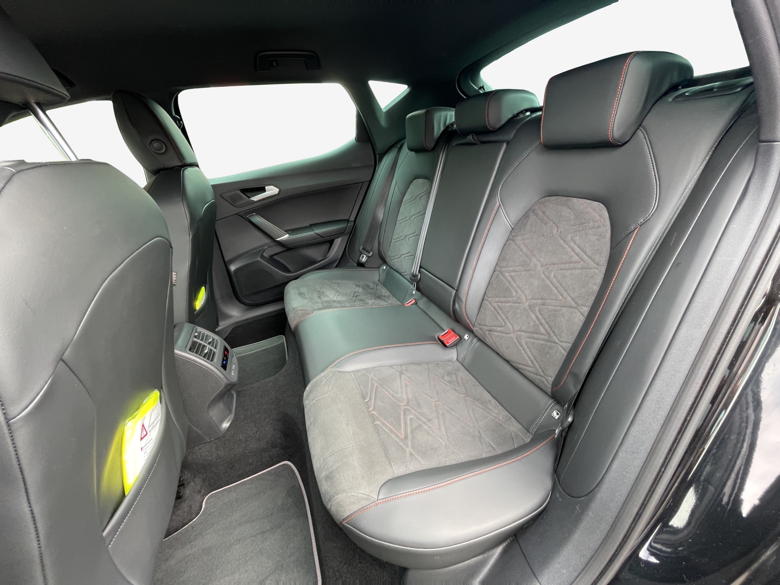SEAT Leon 1.4 eHybrid pHEV DSG Hola FR-image-11