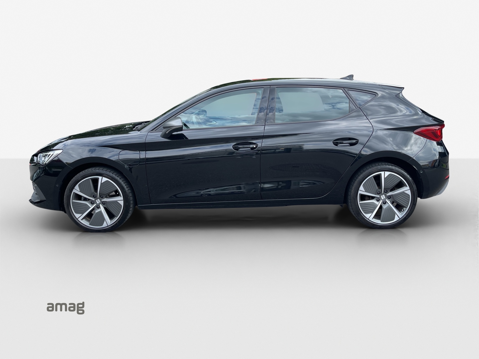 SEAT Leon 1.4 eHybrid pHEV DSG Hola FR-showroom-element-1