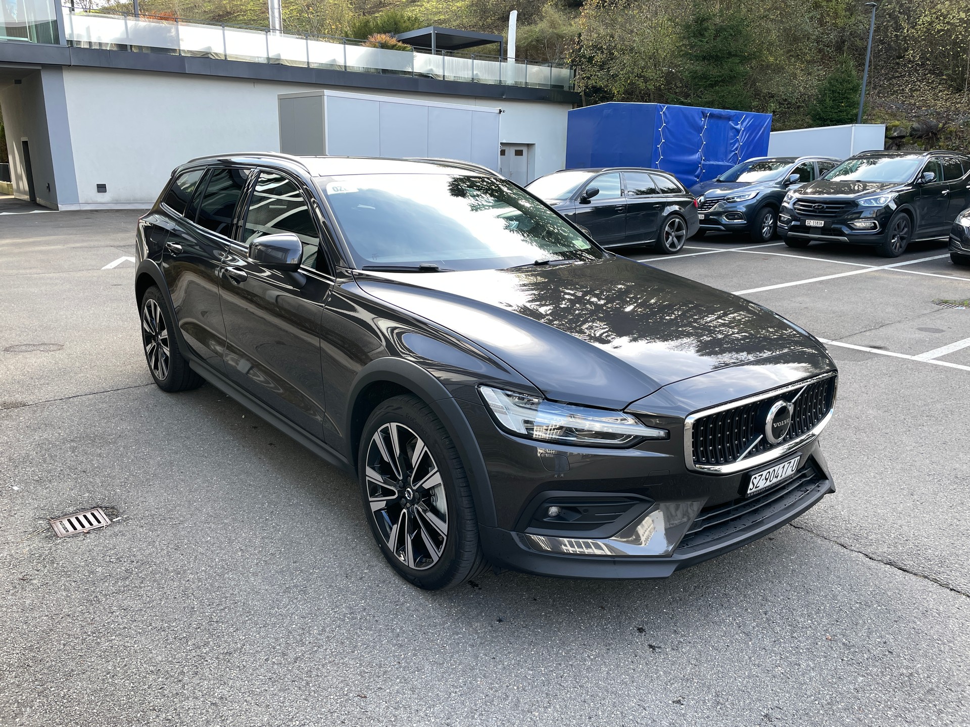 VOLVO V60 Cross Country B5 Mild Hybrid Plus AWD Geartronic-showroom-element-2