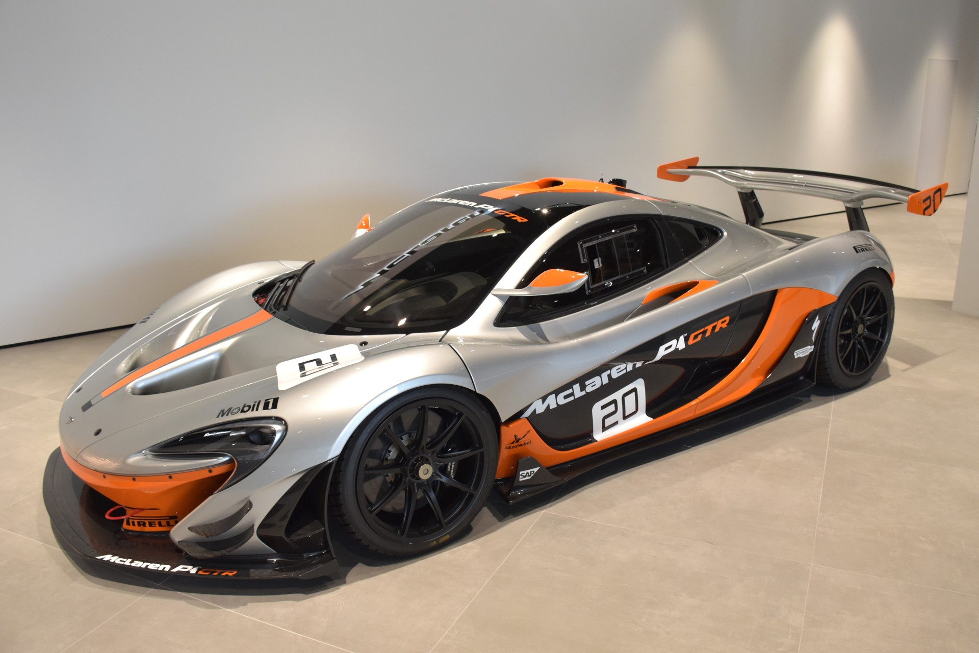 McLAREN P1™ GTR-image-10