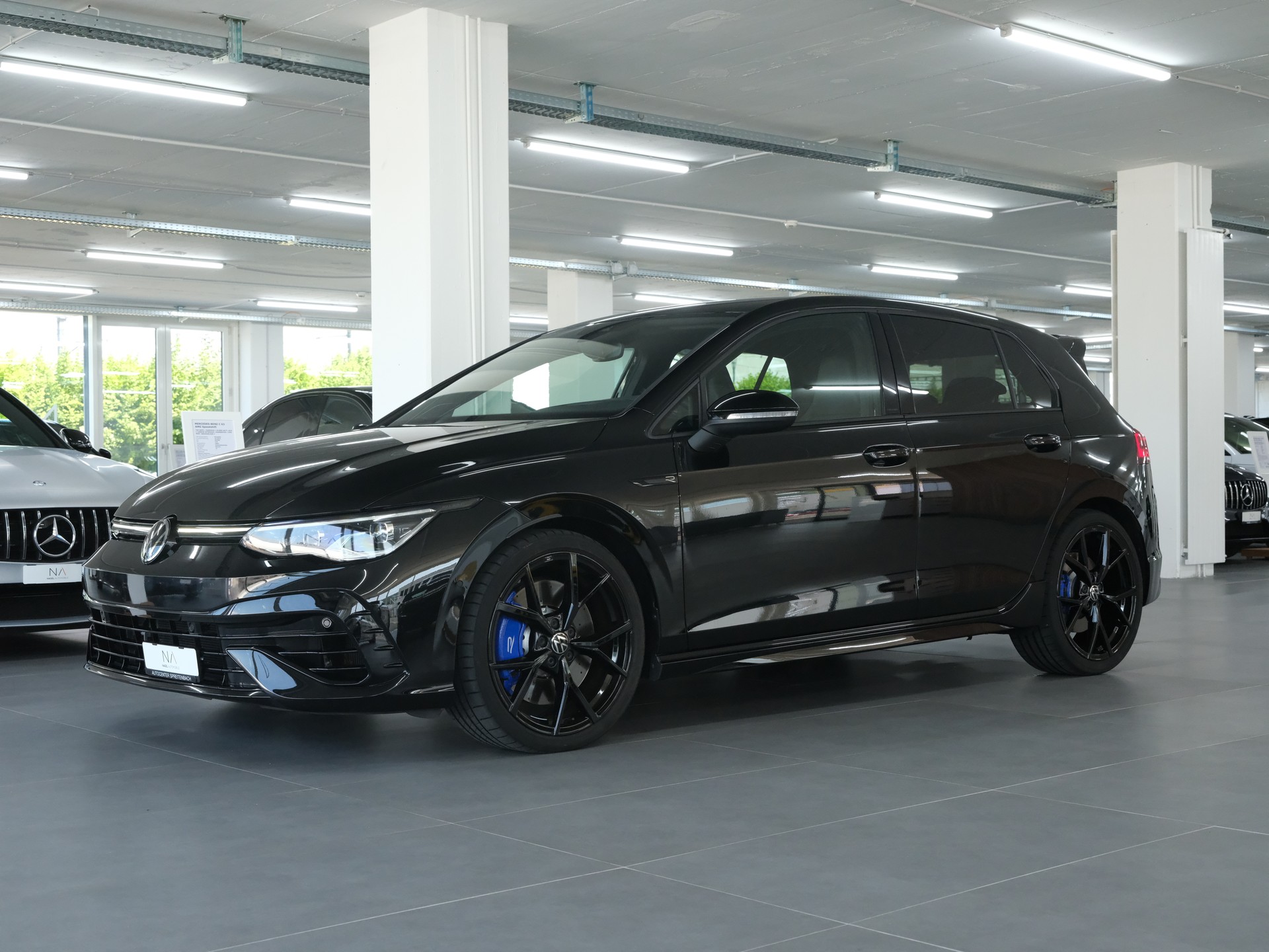 VW Golf 2.0 TSI R DSG 4Motion R Performance-showroom-element-3