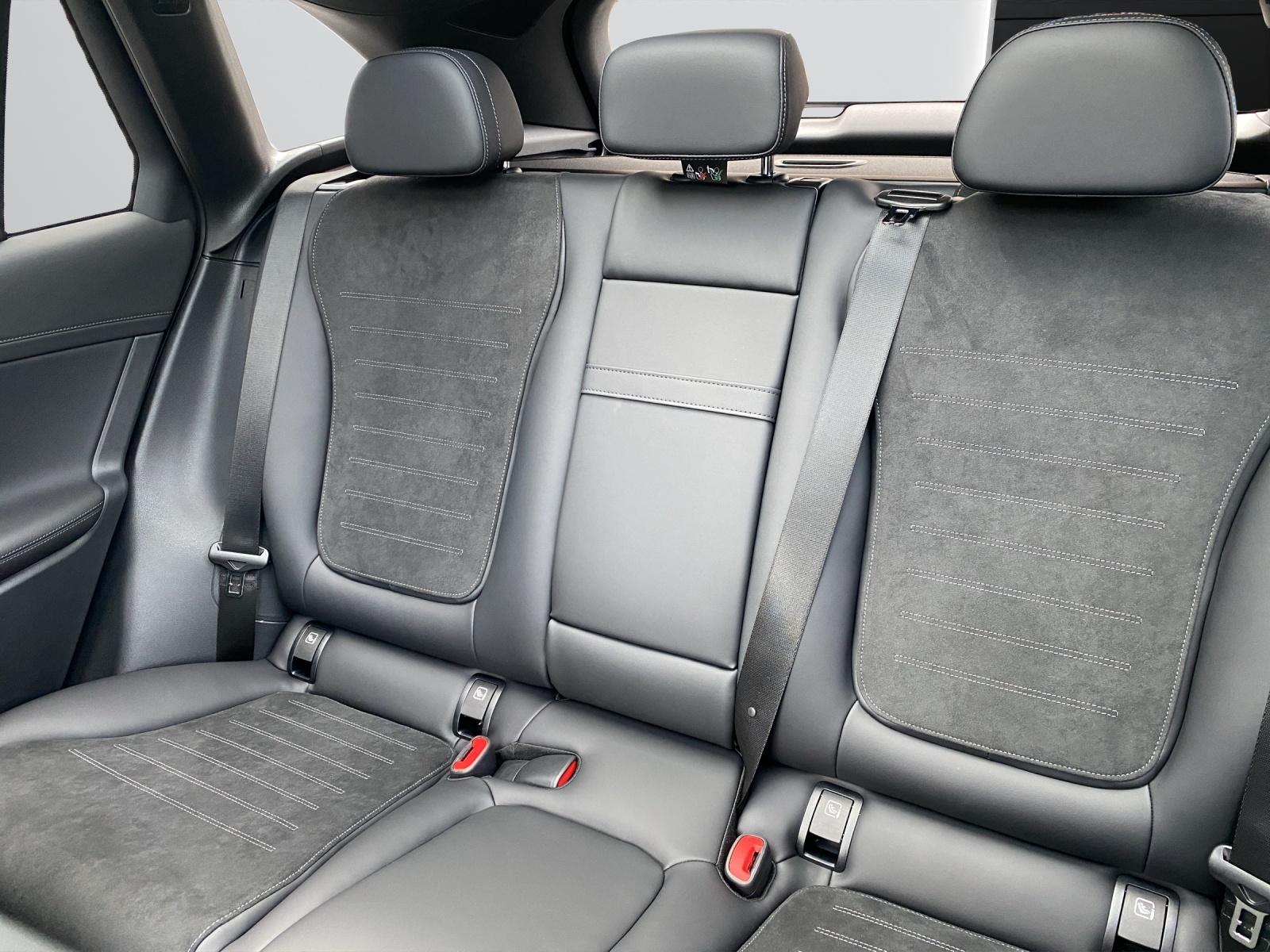 Image MERCEDES-BENZ GLC-400 GLC 400 e 4Matic EQ Star 9G-Tronic