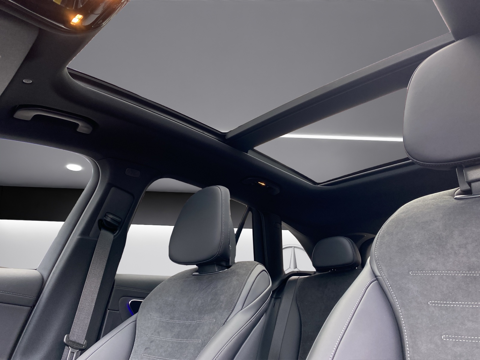 Image MERCEDES-BENZ GLC-400 GLC 400 e 4Matic EQ Star 9G-Tronic